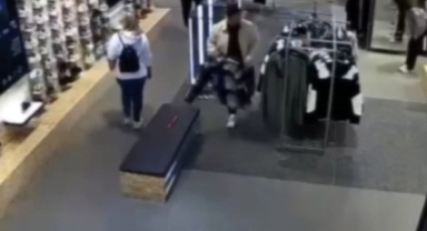 AVM’lerde kıyafet deneme bahanesiyle 1 milyon liralık vurgun!