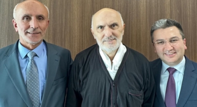 Başkan Rüşan Özden, Önceki Dönem Milletvekili Öztürk'ü Hastanede Ziyaret Etti