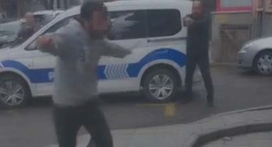 Bıçakla dehşet saçmıştı: O anlar kamerada