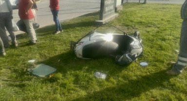 Ciple çarpışan motosikletteki çift ağır yaralandı