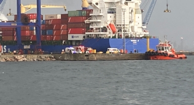 Denizde Facia: Kayık Alabora Oldu!