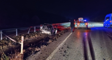 Devrilen otomobildeki 1 kişi öldü, 2 kişi yaralandı