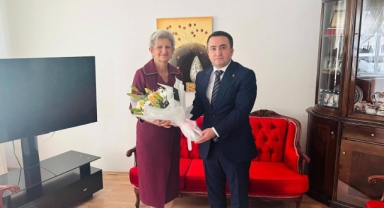 Espiye Kaymakamı Kavanoz’dan Emekli Öğretmene Anlamlı Ziyaret