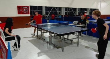 Giresun’da 24 Kasım Öğretmenler Günü Masa Tenisi Turnuvası Büyük Heyecana Sahne Oldu