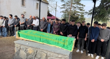 Giresun'da Genç Futbolcu Samet Şahin Son Yolculuğuna Uğurlandı