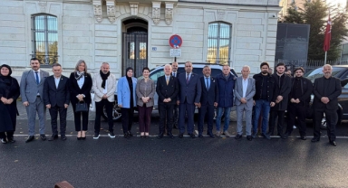 Giresun Milletvekili Elmas, Fransa’da Vatandaşlarla Bir Araya Geldi