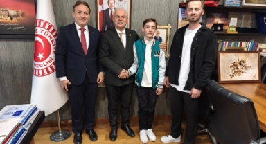 Giresun Milletvekili Elmas, TBMM’de Misafirlerini Ağırladı