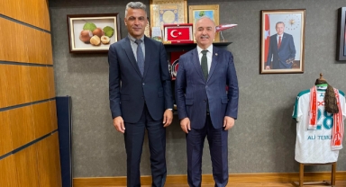 Giresun Milletvekili Temür, Hemşehrilerini TBMM’de Ağırladı