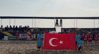 Giresun Sahilspor, Alanya’daki Plaj Futbolu Finallerinde Ter Döktü