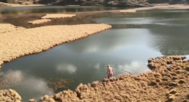  Giresunlu Dağcıdan, O Yaylanın Dondurucu Sularında Zorlu Yüzüş