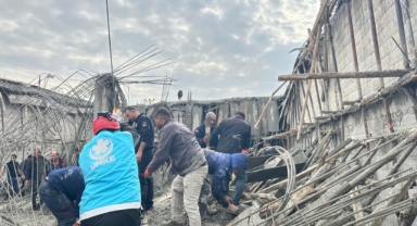 Göçük altından çıkarılan 2 çocuk işçi hayatını kaybetti