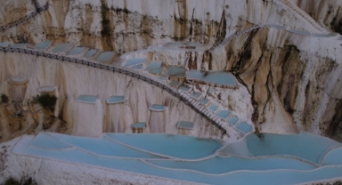 Karadeniz’in Pamukkalesi Göksu Travertenleri Yeni Yatırımlarla Turizme Güç Katıyor