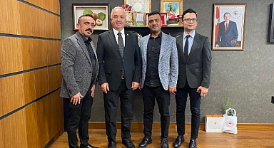 Milletvekili Temür, Giresunlu Sanatçı ve Sağlık Çalışanlarını Meclis'te Ağırladı