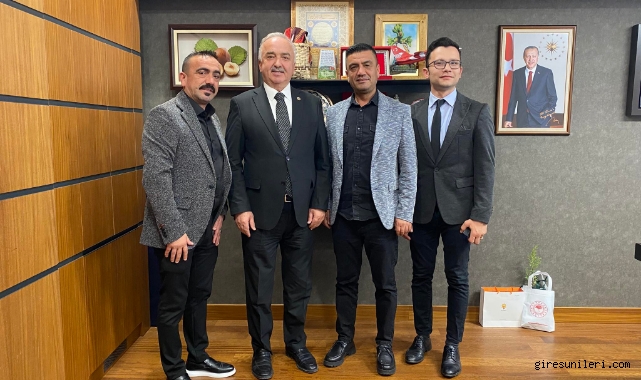 Milletvekili Temür, Giresunlu Sanatçı ve Sağlık Çalışanlarını Meclis'te Ağırladı