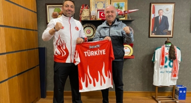 Milli Takım Antrenörü Karaman, TBMM’de Ali Temür’ü Ziyaret Etti