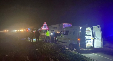 Otomobil iki öğrenciye çarptı: 1 ölü, 1 yaralı!