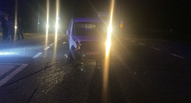 Otomobil ile hafif ticari araç çarpıştı: 5 yaralı