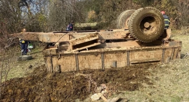 Traktör Devrildi: Sürücü Olay Yerinde Can Verdi