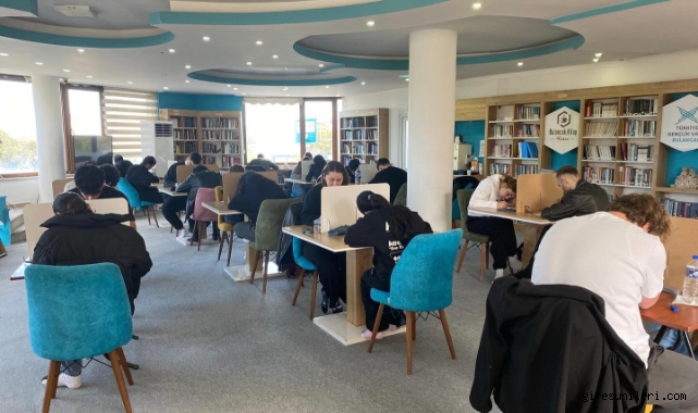 TÜGVA Bulancak’ta Hafta Sonu Hareketliliği: Gençler Üniversiteye Hazırlanıyor