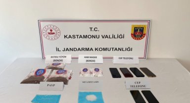 Uyuşturucuyla yakalanan 9 şüpheli gözaltına alındı