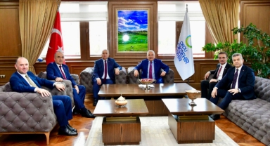 Vali Serdengeçti’den Başkan Güler’e Dostluk Ziyareti