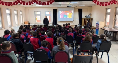 AFAD’dan Yağlıdere’de Öğrencilere Afet ve Yangın Farkındalık Eğitimi 