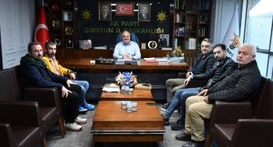 AK Parti İl Başkanı Yılmaz, Kerasusspor Yönetimini Ağırladı