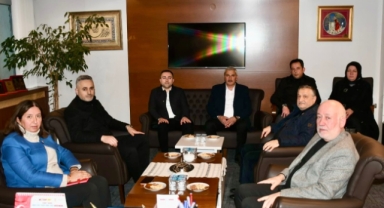 AK Parti Yetkilileri, Şebinkarahisar Belediye Başkanı Şentürk’ü Ziyaret Etti