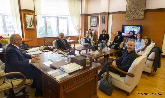 Altın Pusula Ödülü Giresun’a Geldi! Rektör Can'dan Öğrencilere Tebrik