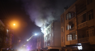 Apartman dairesinde korkutan yangın