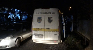 Arkadaşların silahla oyunu kanlı bitti: 1 yaralı