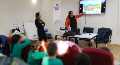 “Bağ Kur, Bağı Kopar” Projesiyle Bulancak'ta Minik Çiftçiler Yetişiyor