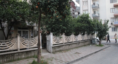 Çatıdan düşen genç hayatını kaybetti