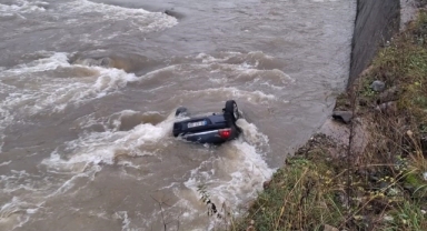 Dereye Uçan Otomobilde Can Pazarı: Giresun'da Hayatını Kaybeden 2 Kişinin Son Anları Kamerada