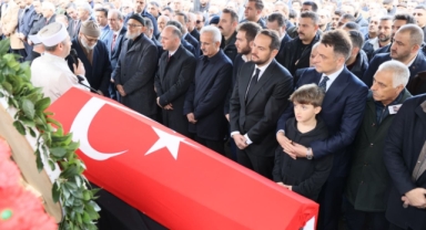 Devlet Erkanı Eski Giresun Milletvekili Öztürk'ü Son Yolculuğuna Dualarla Uğurladı