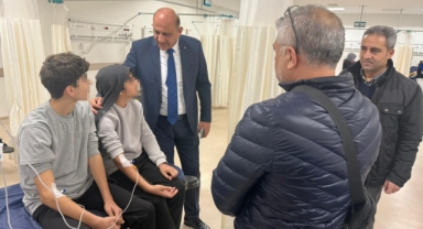 Doğum günü nedeniyle dağıtılan çikolataları yiyen 10 öğrenci hastaneye kaldırıldı