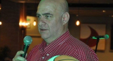 Eski milli basketbolcu balkondan düşerek hayatını kaybetti