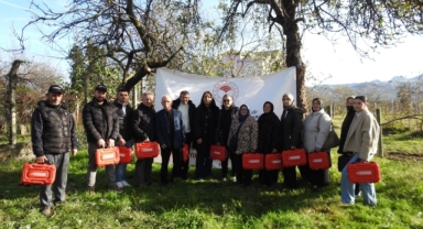 Espiye’de Genç Çiftçilere Uygulamalı Fındık Budama Eğitimi