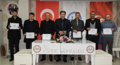 Espiye’de Hizmet İçi Eğitim Kursunu Tamamlayanlara Belgeleri Verildi