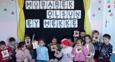 Espiye'de Minik Öğrenciler Mekke’nin Fethini Kutladı