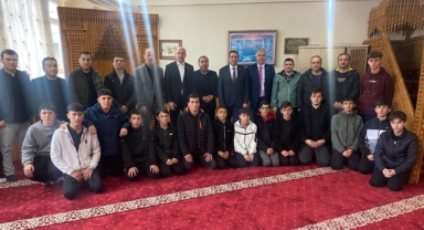 Espiye’de Regaib Kandili’ne Özel Kur’an Tilaveti ve İlahi Dinletisi