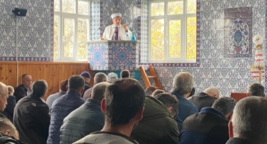 Espiye İlçe Müftüsü Özgül, Esentepe Mahallesi’nde Cuma Namazını Cemaatle Kıldı