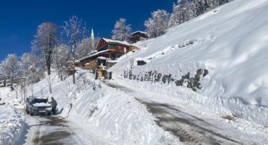Giresun’da Kar ve Soğuk Hava Etkisini Sürdürüyor! 21 Köy Yolu Ulaşıma Kapandı