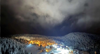 Giresun’da sahilde yağmur, yüksek kesimlerinde kar yağışı etkili oluyor