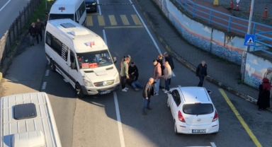 Giresun Keşap Durağı’nda Kaza! Dolmuş Yayaya Çarptı