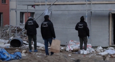 İnşaatta Çatıdan Düşen İşçi Ağır Yaralandı