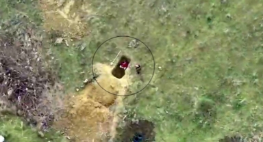 Kaçak kazı yapan 2 kişi polis dronuyla yakalandı