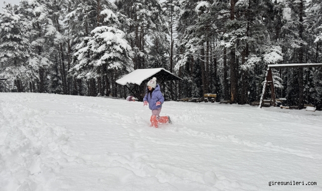 Karadeniz'in O Kentleri Beyaza Büründü