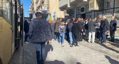 Kıraathanede tavan çöktü: 2 yaralı