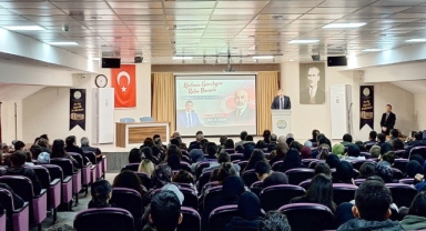 Mehmet Âkif’in Gençliğe Mirası Giresun’da Konuşuldu